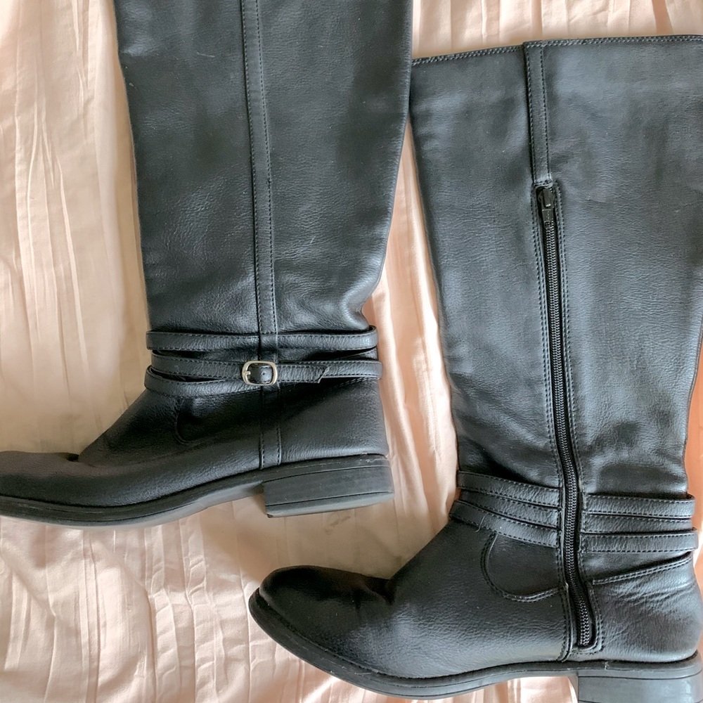 Black Boots